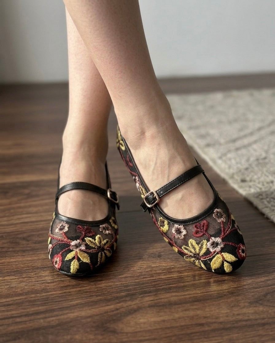 GRACE FLORAL PUMPS - Black
