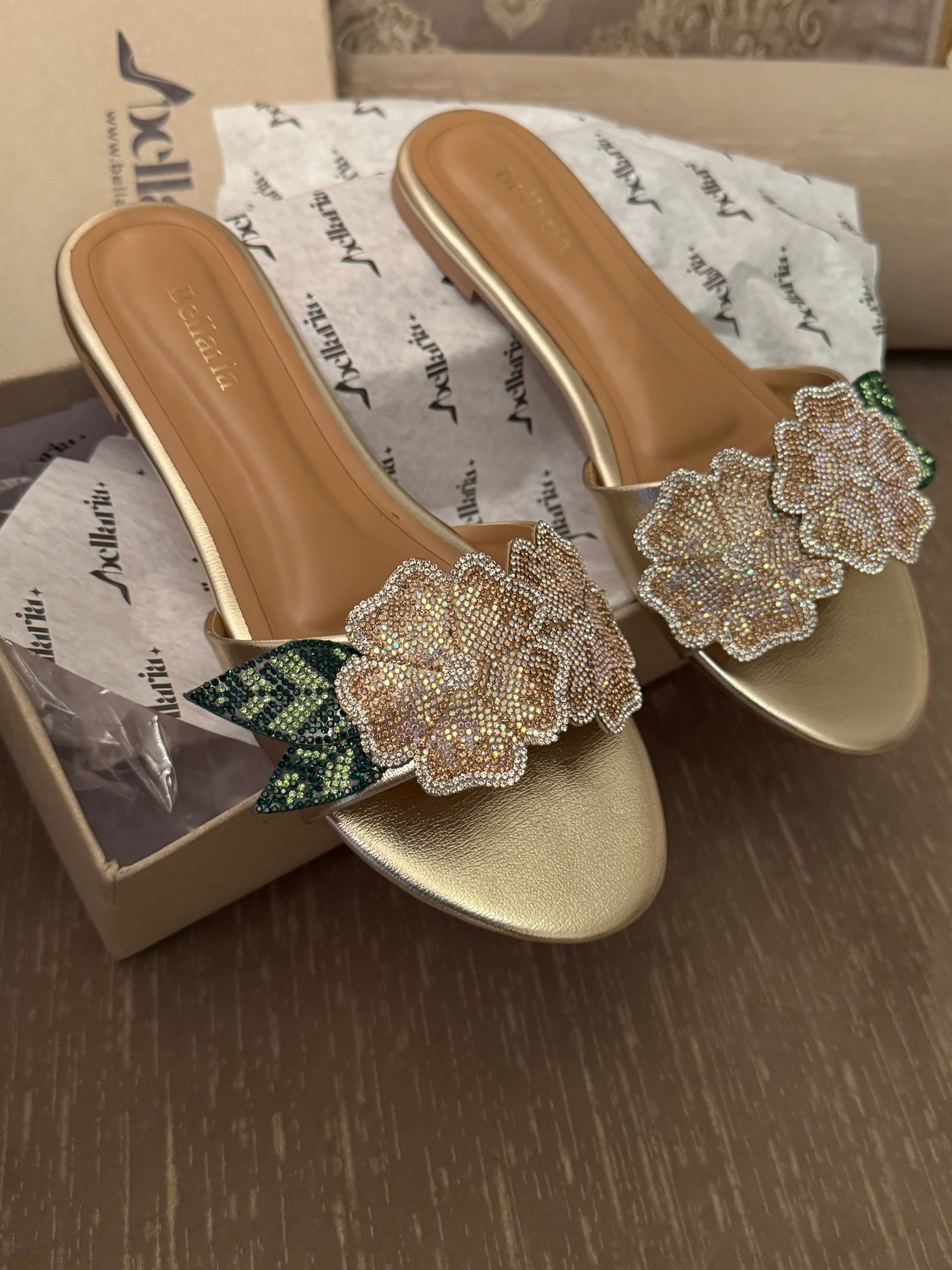 SIYANA FLATS