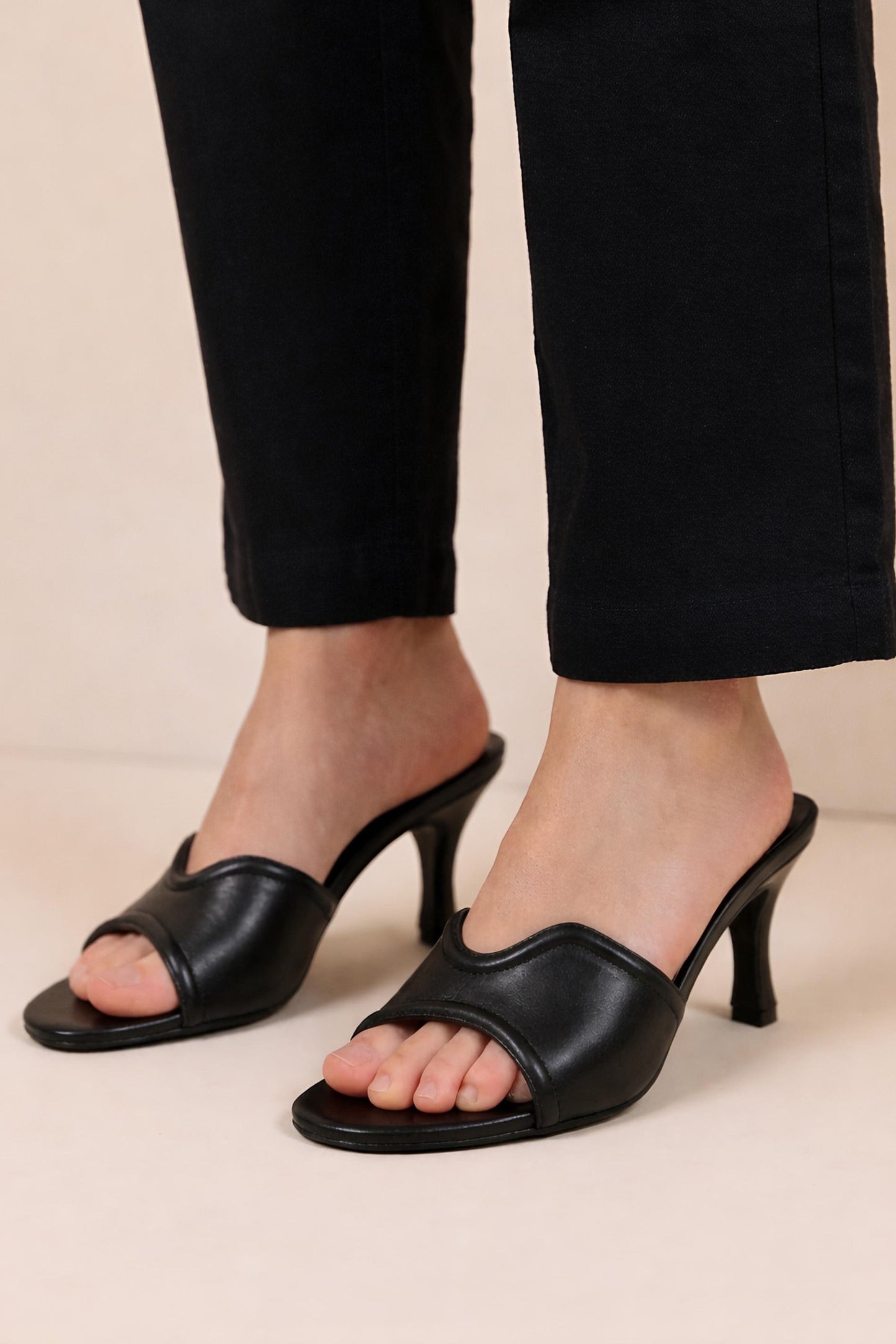 ALLURE HEELS - BLACK