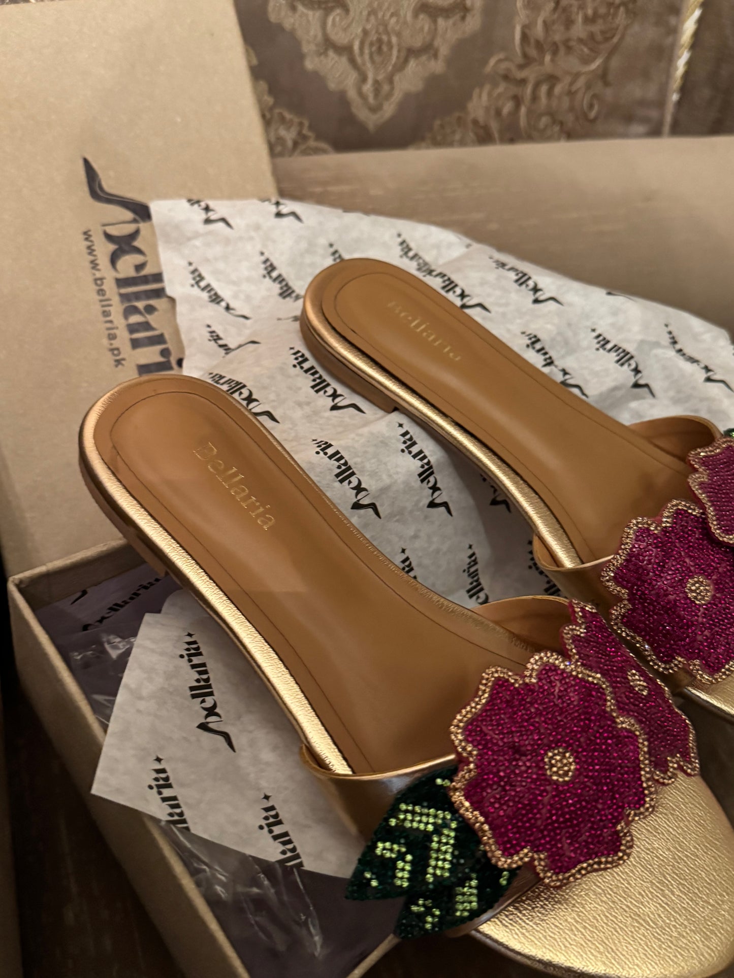 SIYANA FLATS