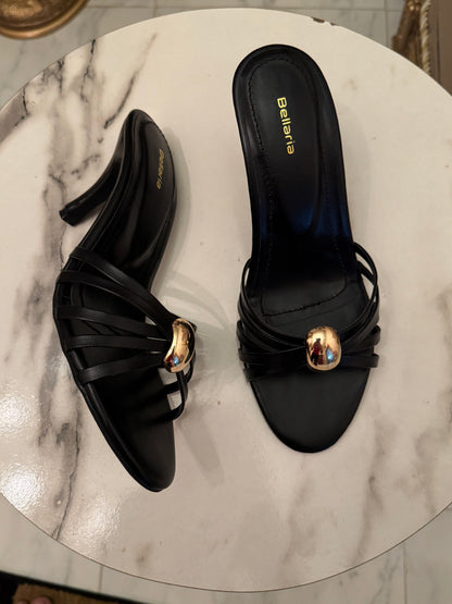SCARLET HEELS - Black