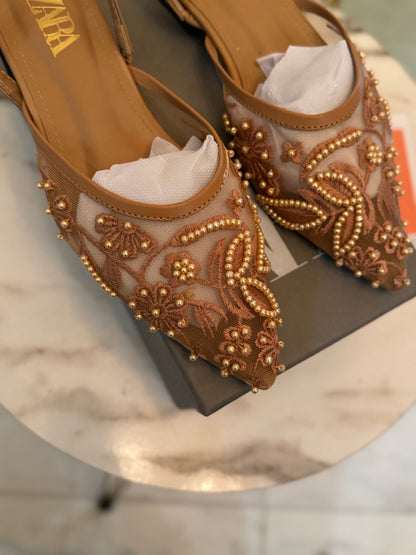 Viked Pumps - Beige