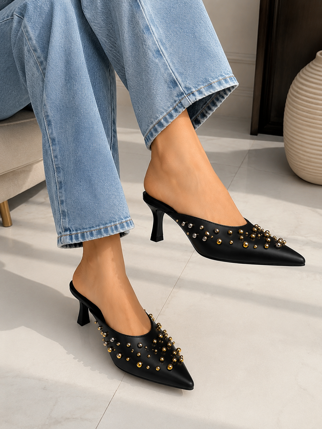 NOVA STUDDED HEEL