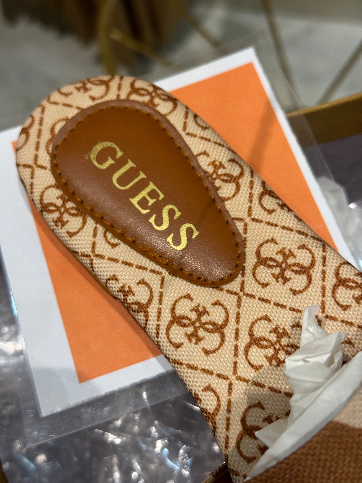 G U E S S Harini Flats - Brown