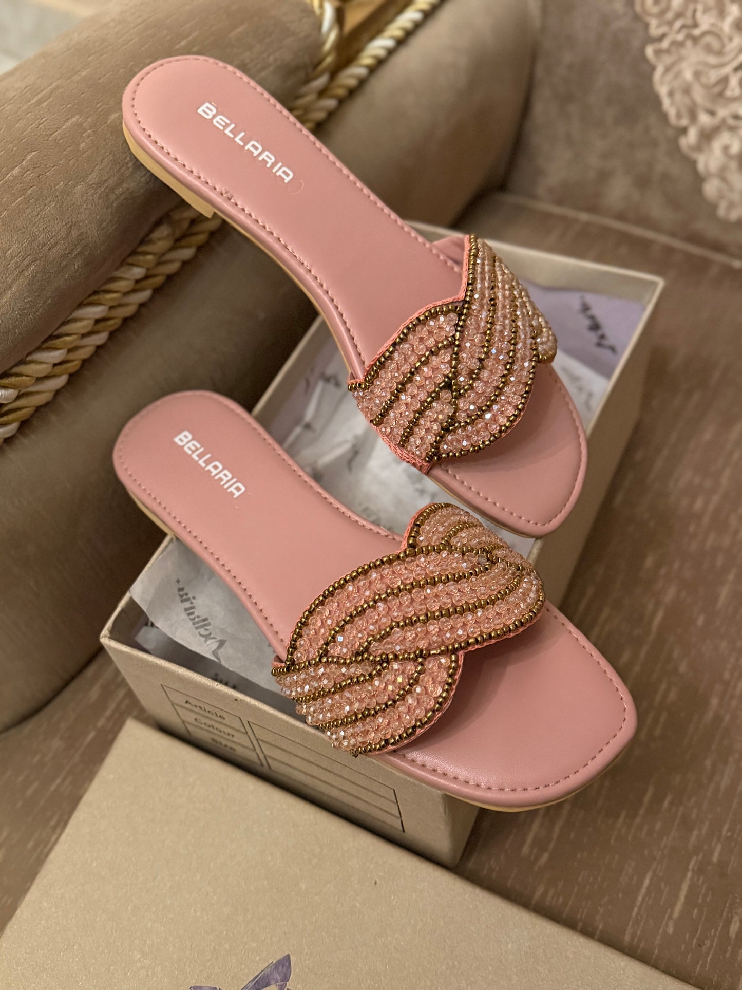 Amora Flats