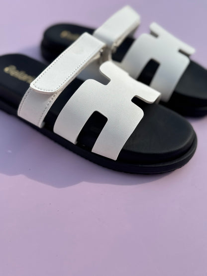 CHYPREE WOMEN SANDALS - Basic Whitee