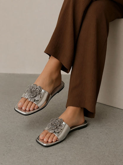 FLOWER EMBELISH FLATS