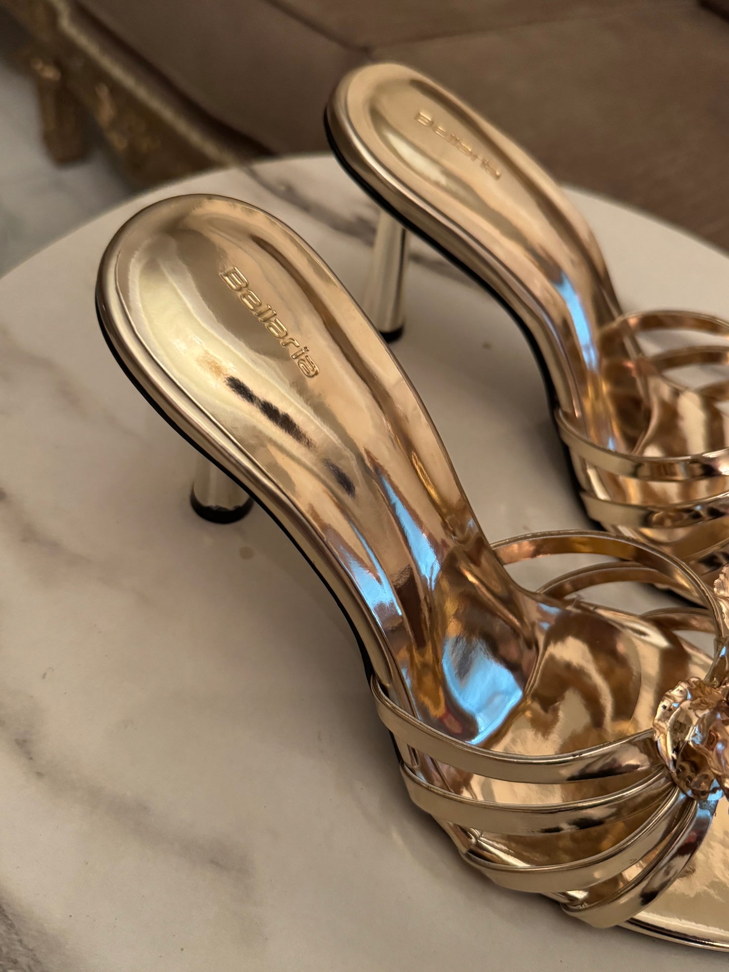 LOBO HEELS