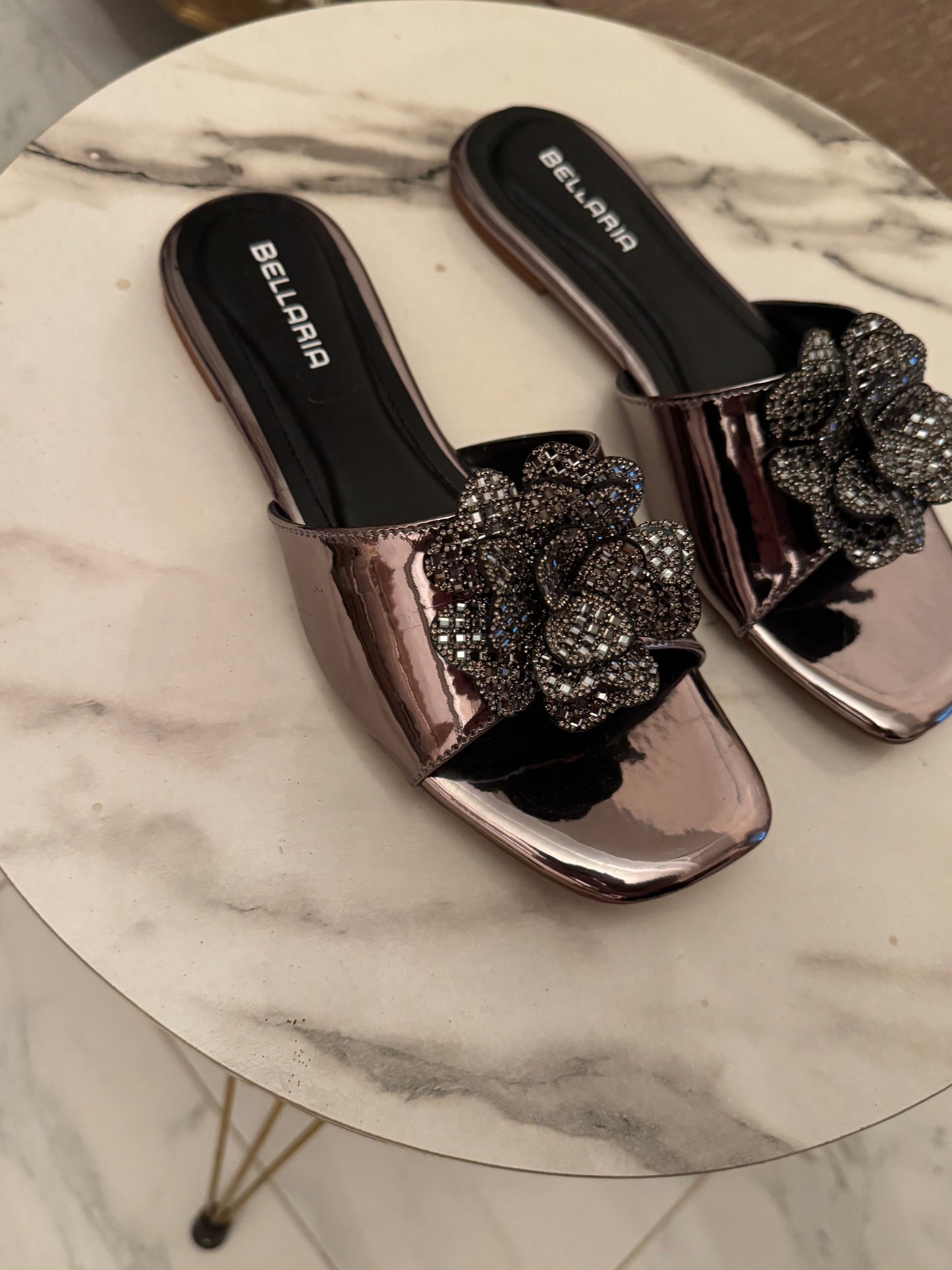 FLOWER EMBELISH FLATS