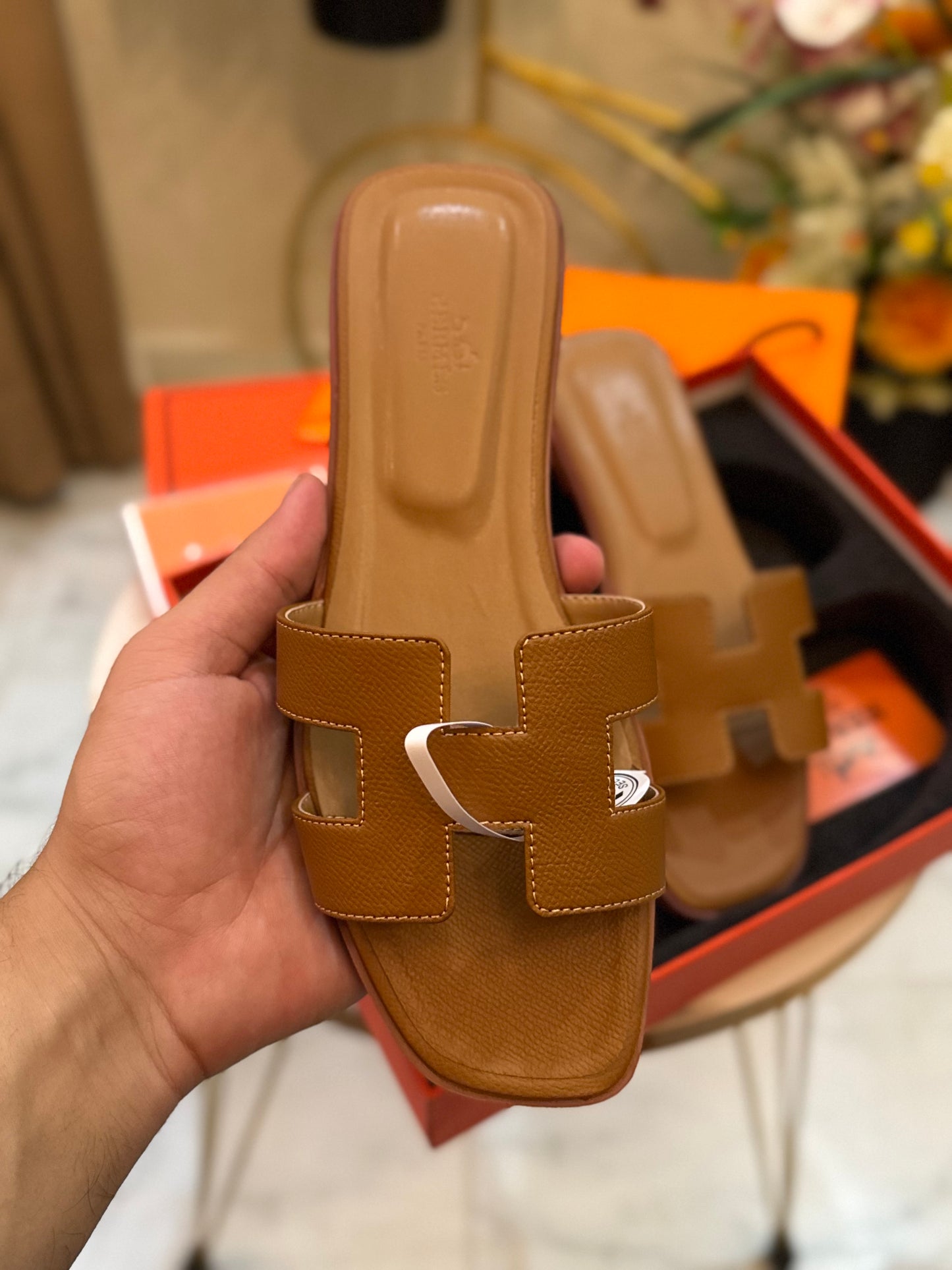 HMES ORAN FLATS BROWN - Premium batch