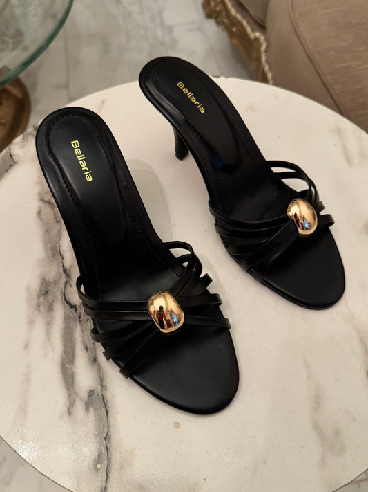 SCARLET HEELS - Black