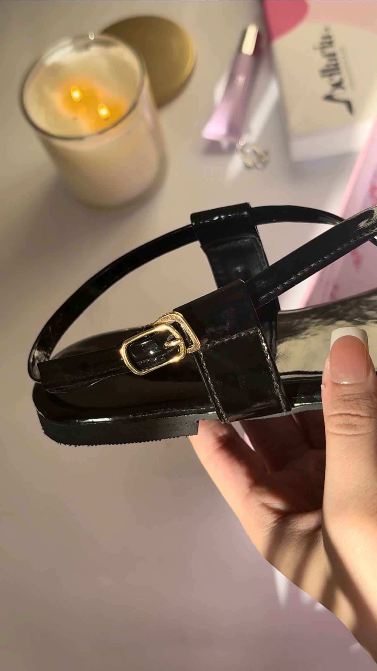 STRAVIA SANDALS - BLACK
