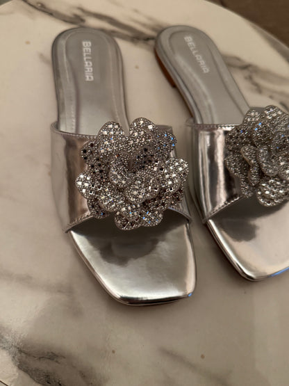 FLOWER EMBELISH FLATS