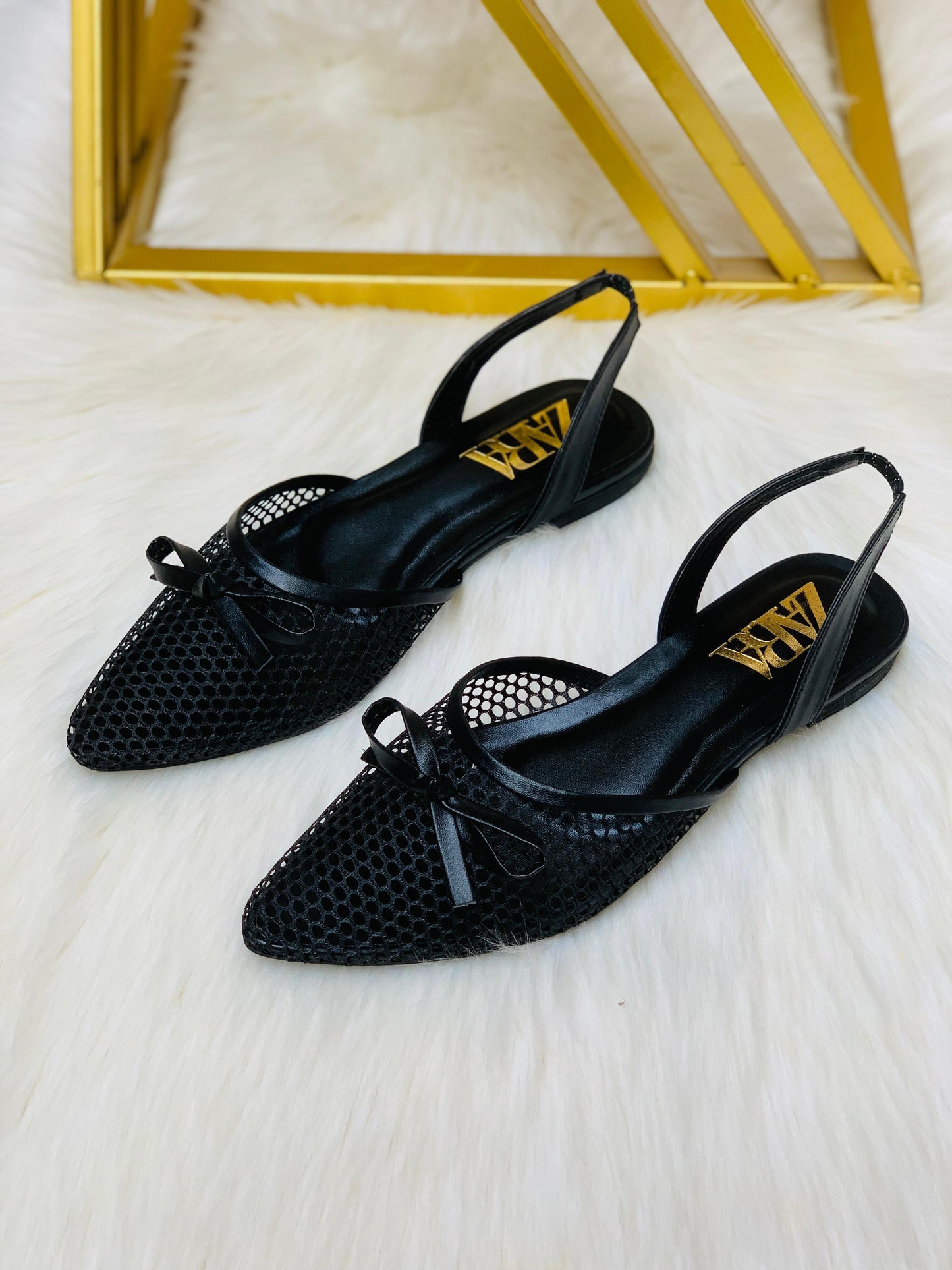 NOIR NET PUMPS - Black